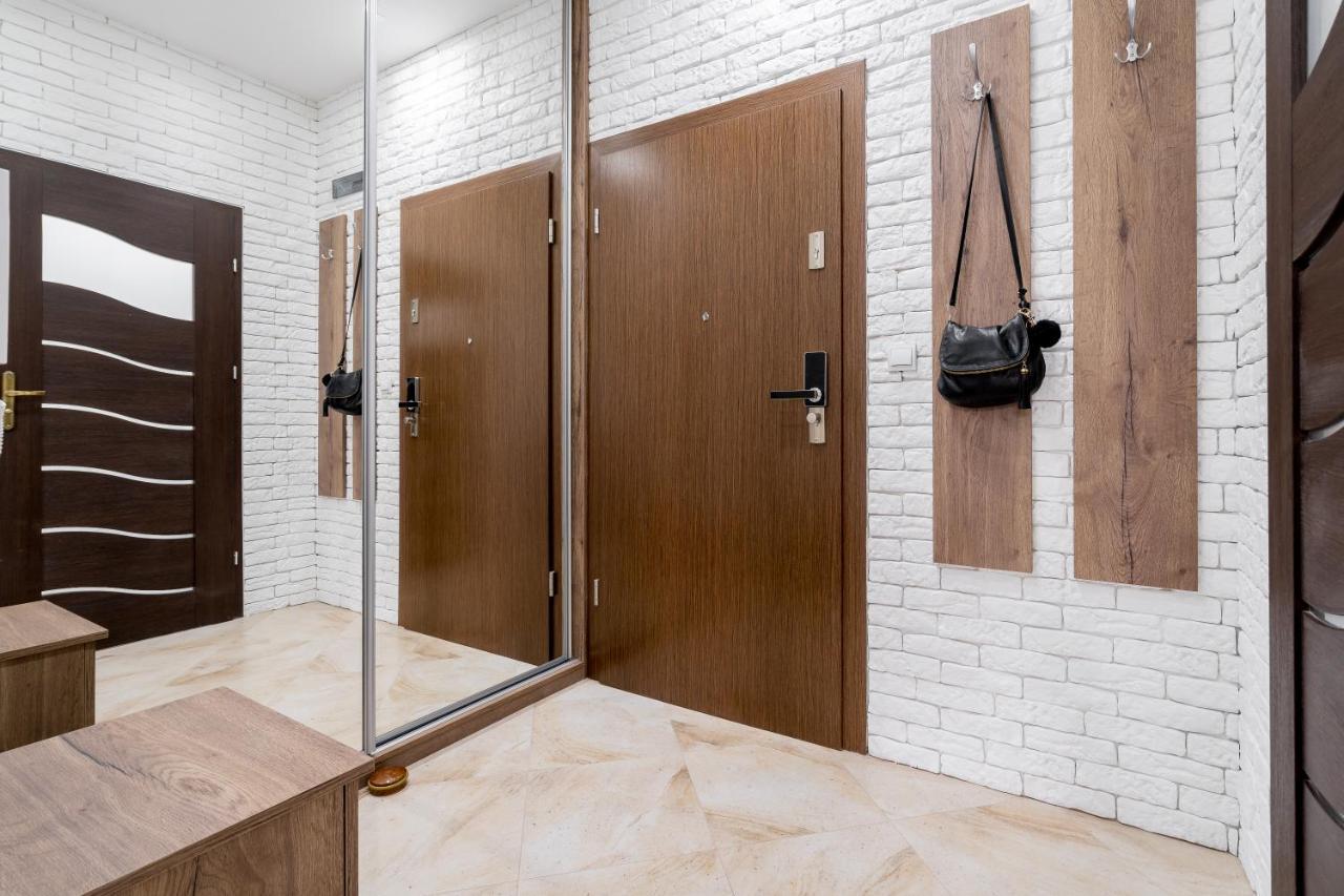 Apartament G11 Z Miejscem Parkingowym Stary Toruń Kültér fotó
